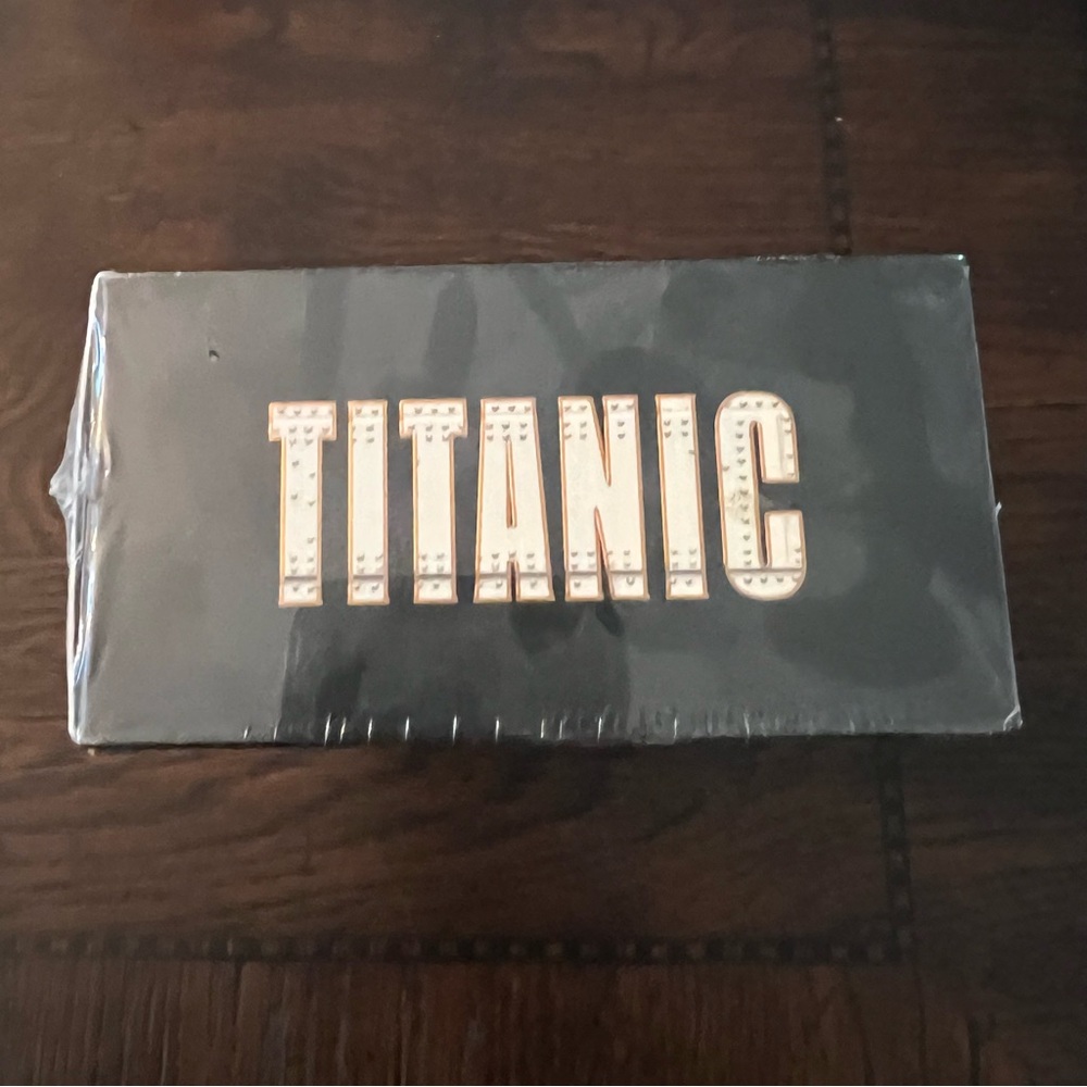 Titanic VHS - Double Tape . Sealed - Picture 2 of 5
